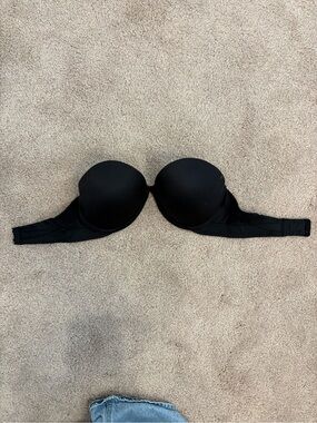 Gilligan & O'Malley Black Strapless Molded Cup Bra